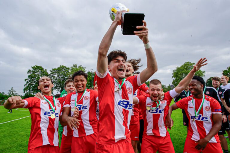 U19: Niederrheinpokal-Sieger 2024! – Rot-Weiss Essen